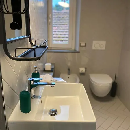 Loraia Design
