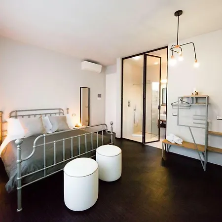Loraia Design Guest house